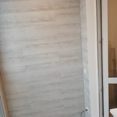 Remont Kvartiry Desantnikov Montazh Kvartsvinila Na Balkonnye Steny Spb