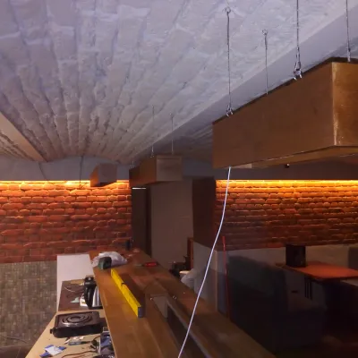 Kapitalnyy Remont Pomeshcheniya Kirpich Ruchnoy Formovki V Interere