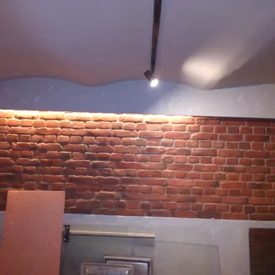 Kapitalnyy Remont Pomeshcheniya Kirpich V Interere Akcentnaya Stena